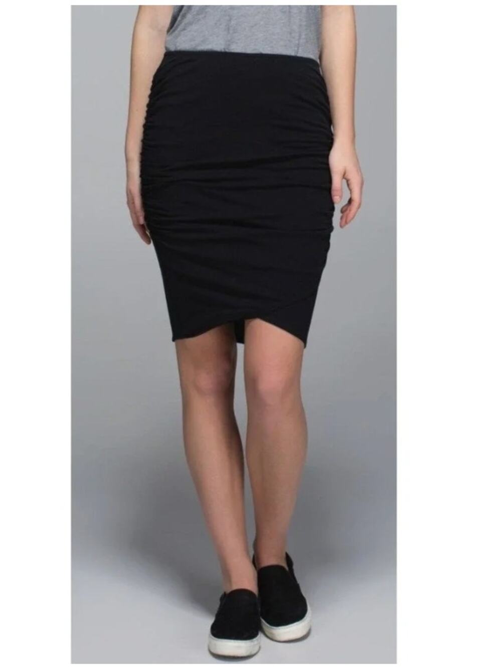 Lululemon Breezy Skirt Reversible Black/Capilano Stripe